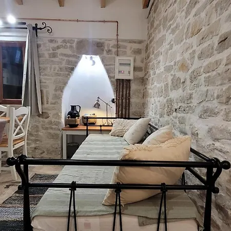 Ermioni's Lakka (Paxos)